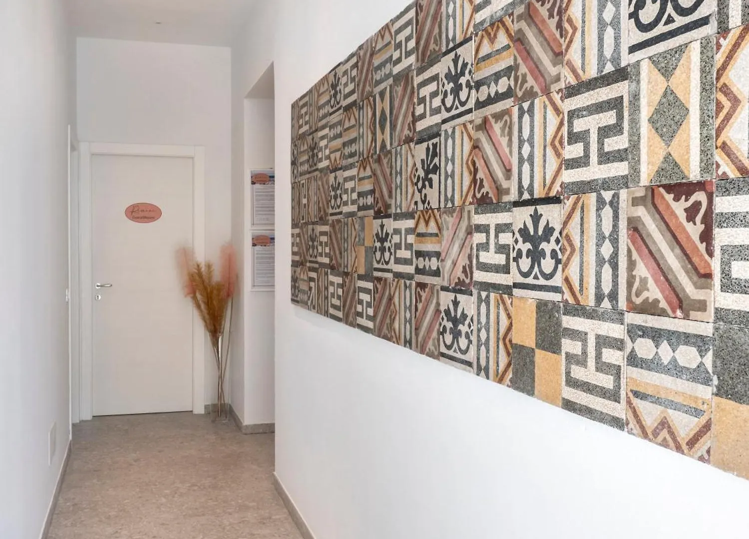 Zuara9Room Rimini 0*,