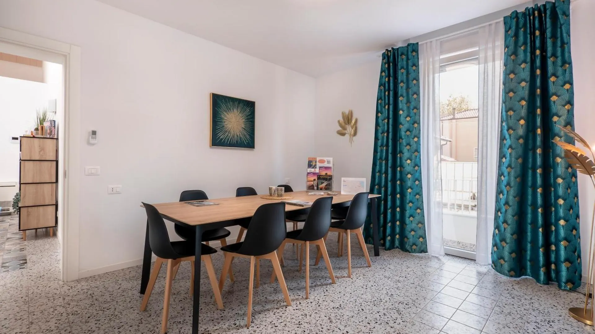 Zuara9Room Rimini Bed & Breakfast