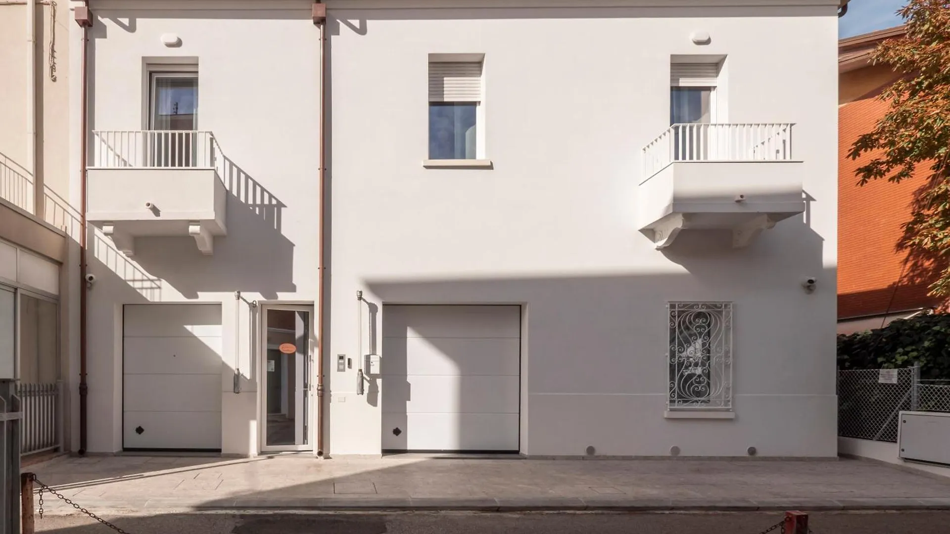 Zuara9Room Rimini Italien